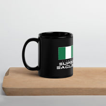 Charger l&#39;image dans la galerie, SUPPORTERS Tasse noire Nigeria