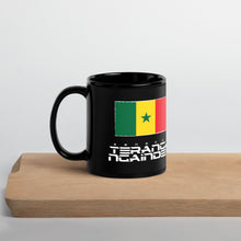 Charger l&#39;image dans la galerie, SUPPORTERS Tasse noire Sénégal